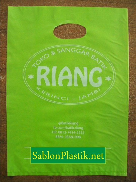 Sablon Plastik Plong Jambi pesanan Toko & Sanggar Batik Riang