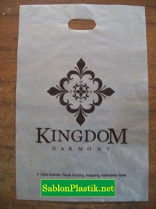 Sablon Plastik Plong Ketapang pesanan Kingdom