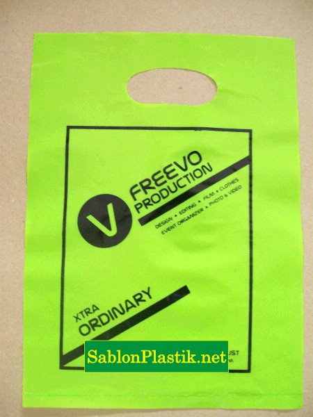 Sablon Plastik Plong Freevo Production pesanan dari Yogyakarta